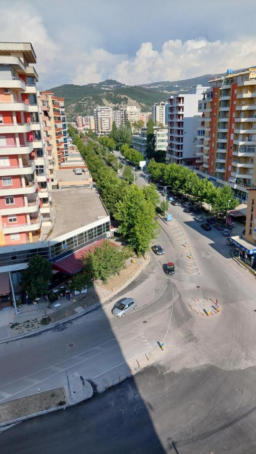 Sweetview 2-Bedroom Apartment With 3 Balcony Seaview Вльора Екстер'єр фото