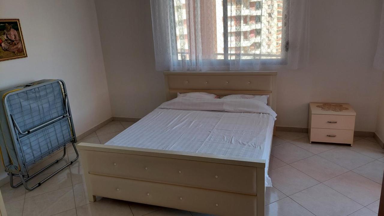 Sweetview 2-Bedroom Apartment With 3 Balcony Seaview Вльора Екстер'єр фото
